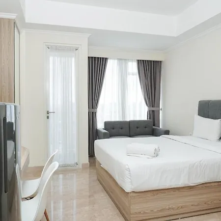 Best Location Studio Room @ Menteng Park Apartment By Travelio